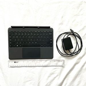 Microsoft Surface Go Keyboard and Charging Cable (2019)